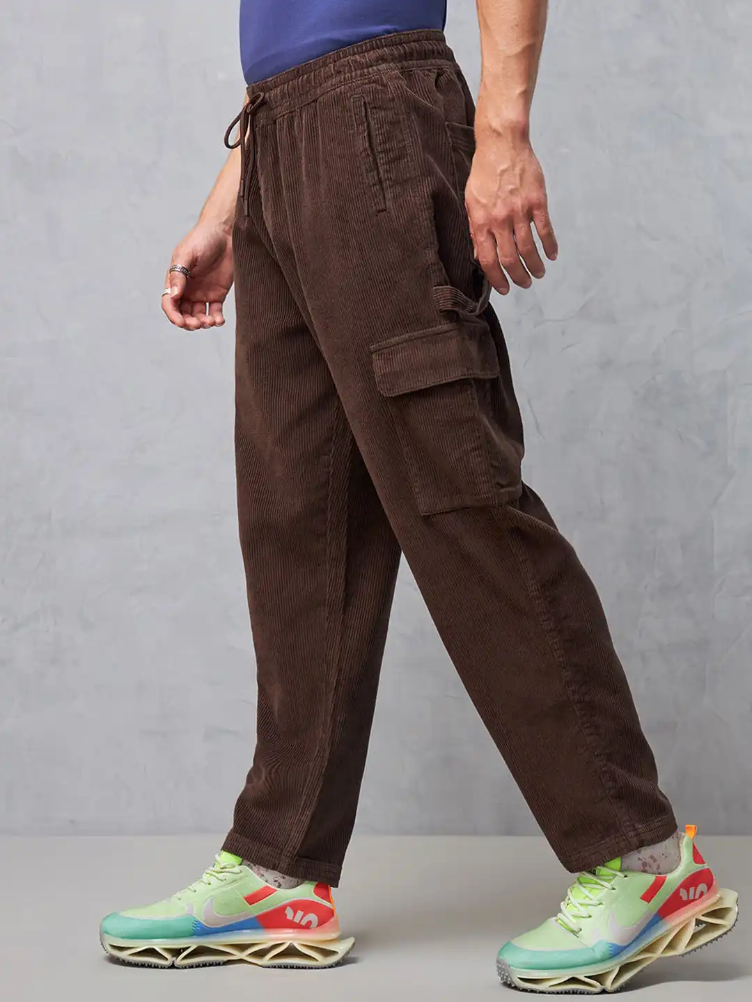 Buy Bewakoof Men Brown Tapered Fit Japanese Cargo Carpenter Pants