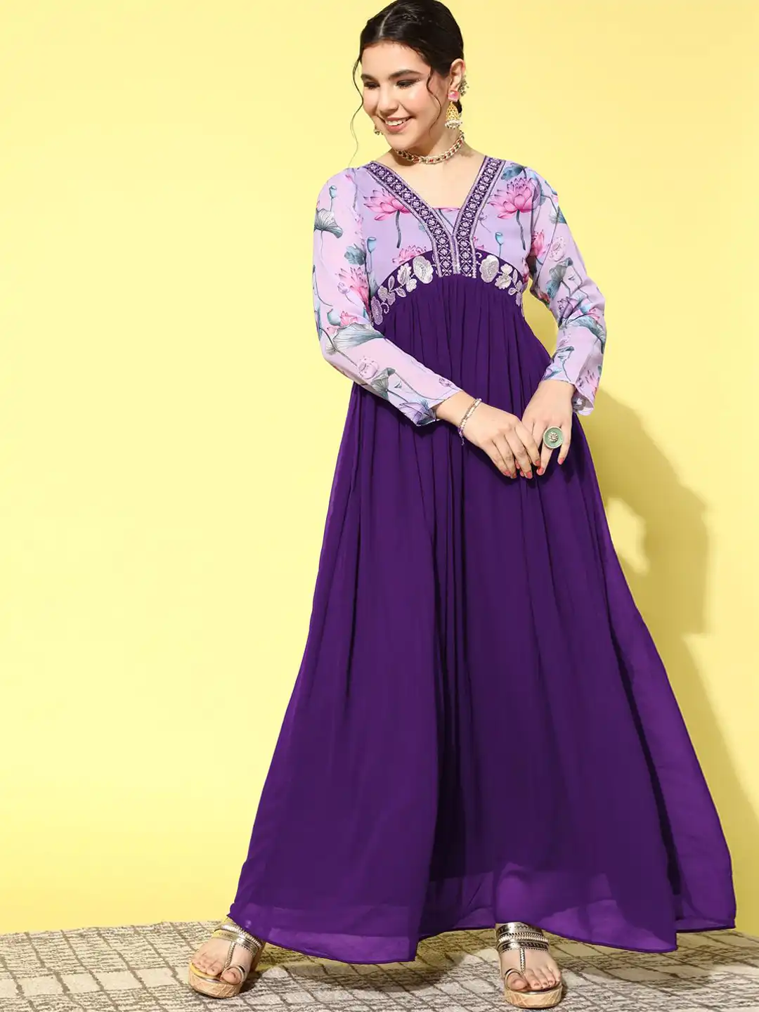 alia cut dress myntra Buy Sangria Purple Floral Embroidered Alia Cut Empire Kurta With Trouser &  Dupatta - Kurta Sets for Women 27907120