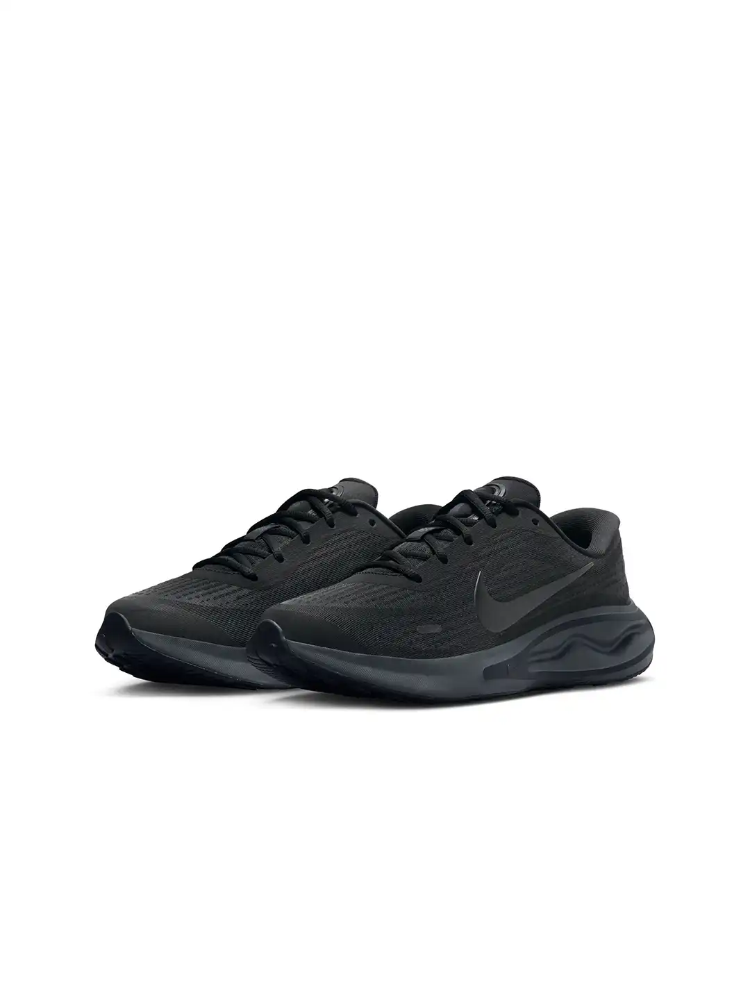 plain nike shoes