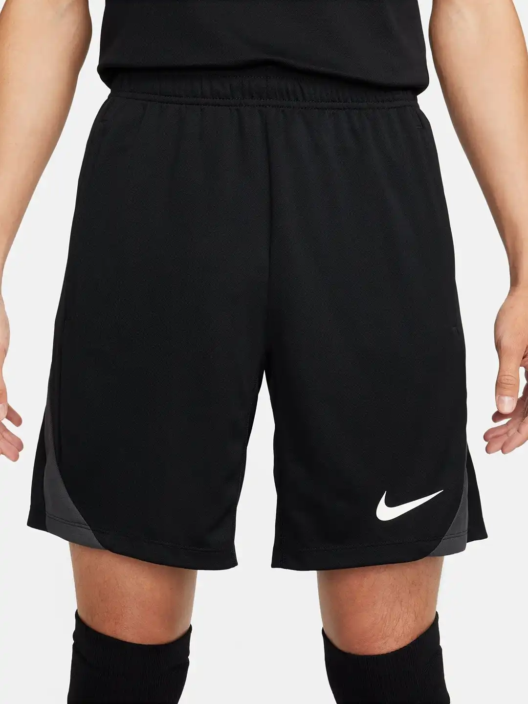 mens nike black football shorts