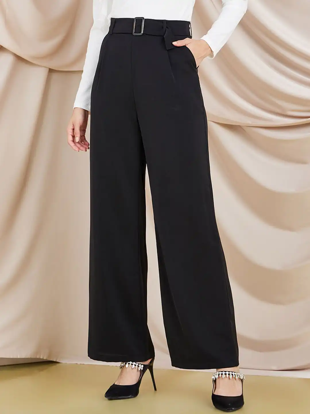 Buy Styli Women High Waist Wide Leg Belted Trouser - Trousers for