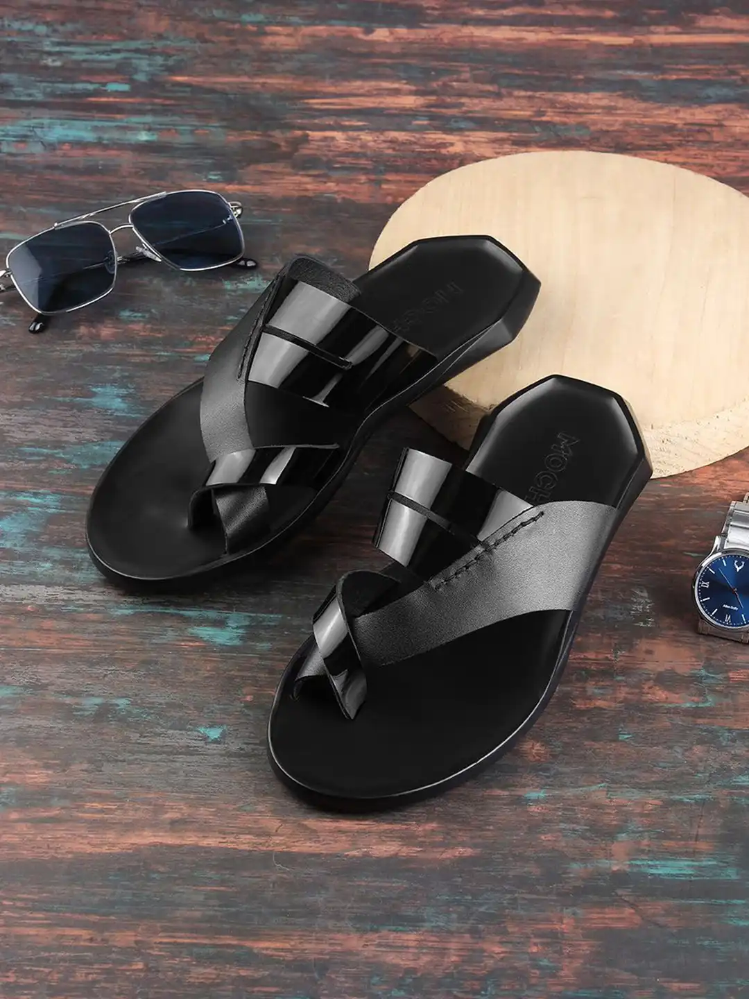 Buy Mochi Men Comfort Sandals - Sandals for Men 30117481 | Myntra