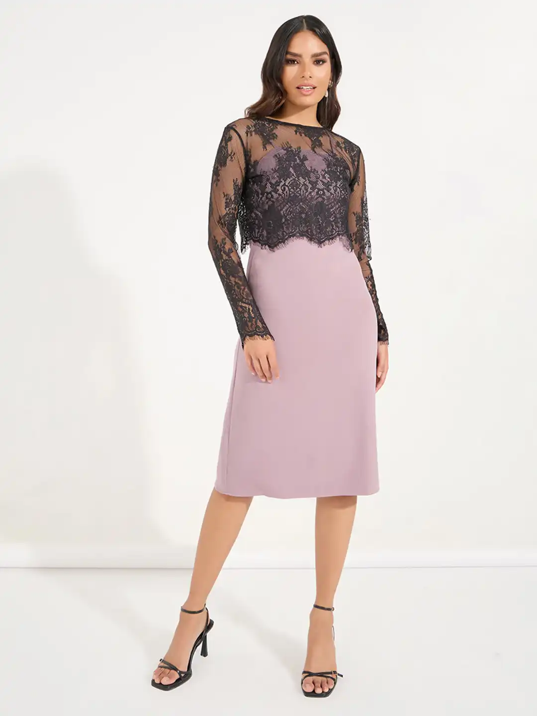Buy Styli Long Sleeves Lace Overlay Bodycon Midi Dress - Dresses for Women  30599489 | Myntra
