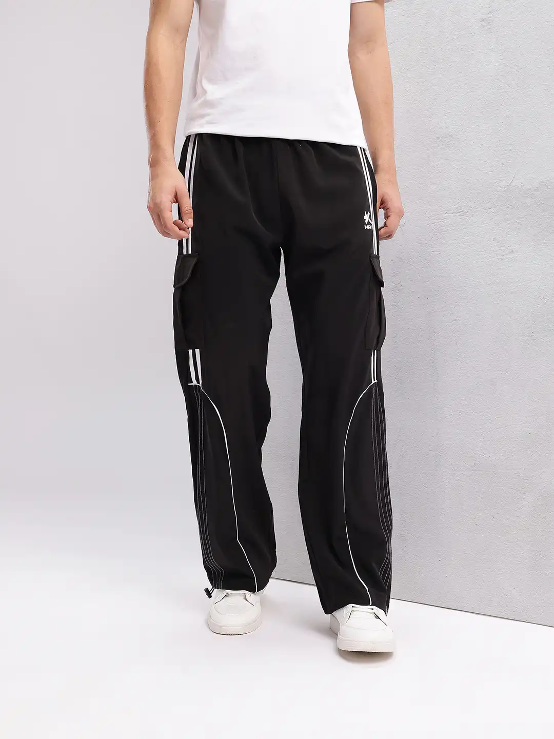 Buy HRX by Hrithik Roshan Men Front Seam Lifestyle Cargo Style