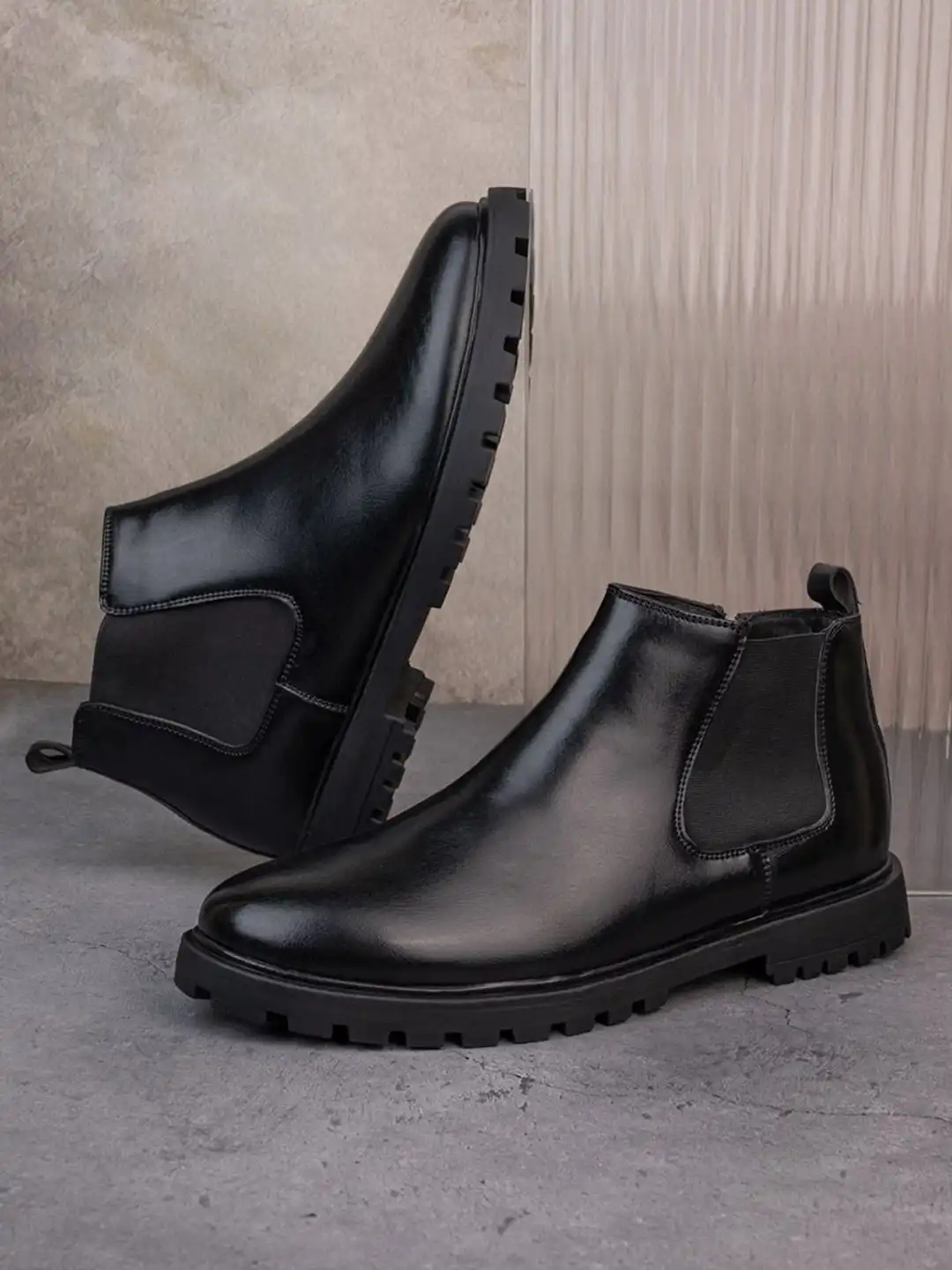 Buy Styli Men Mid Top Faux Leather Chelsea Boots - Boots for Men