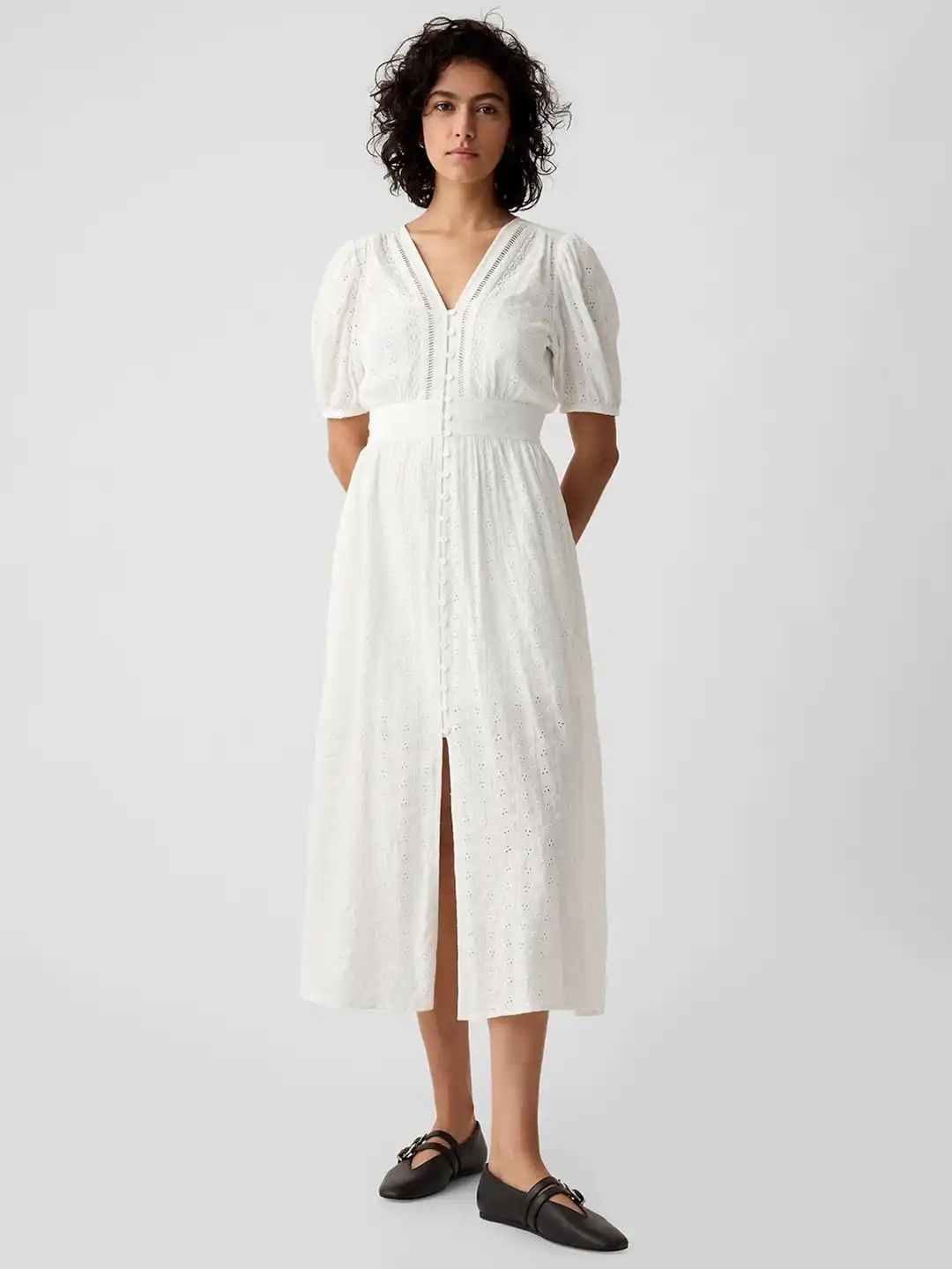Buy GAP Schiffli Embroidered Smocked Puff Sleeve Fit & Flare Midi Dress -  Dresses for Women 34375943 | Myntra