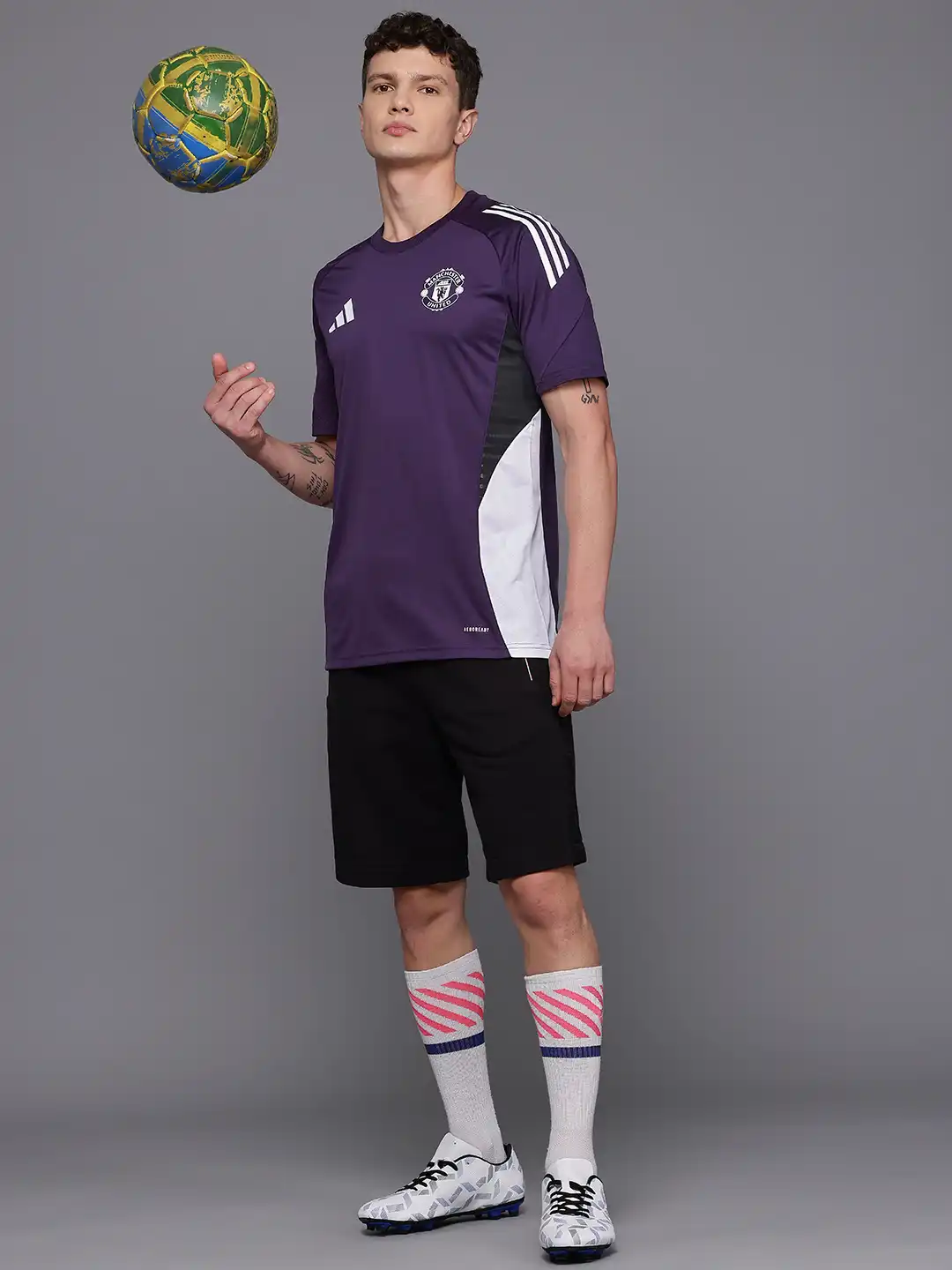 adidas Manchester United サッカー フットサル Buy ADIDAS Men Manchester United Slim Fit Football Training Jersey