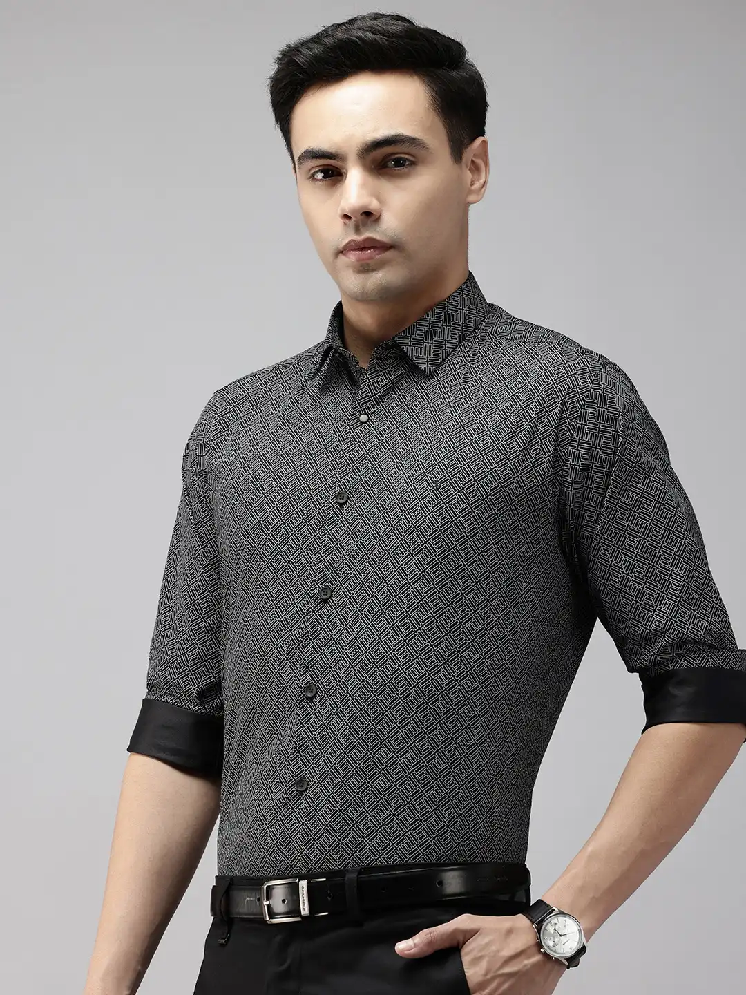 Buy Van Heusen Slim Fit Abstract Printed Formal Shirt - Shirts for Men  35484269 | Myntra