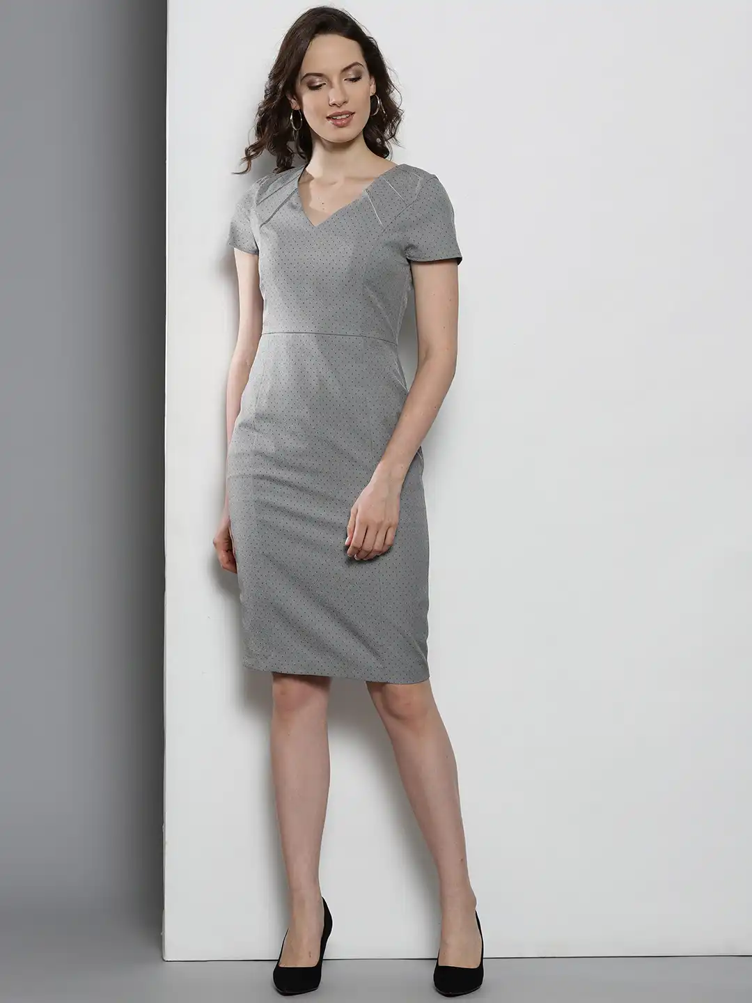 Buy DOROTHY PERKINS Women Grey Self-Design Sheath Dress - Dresses for Women  5460190 | Myntra