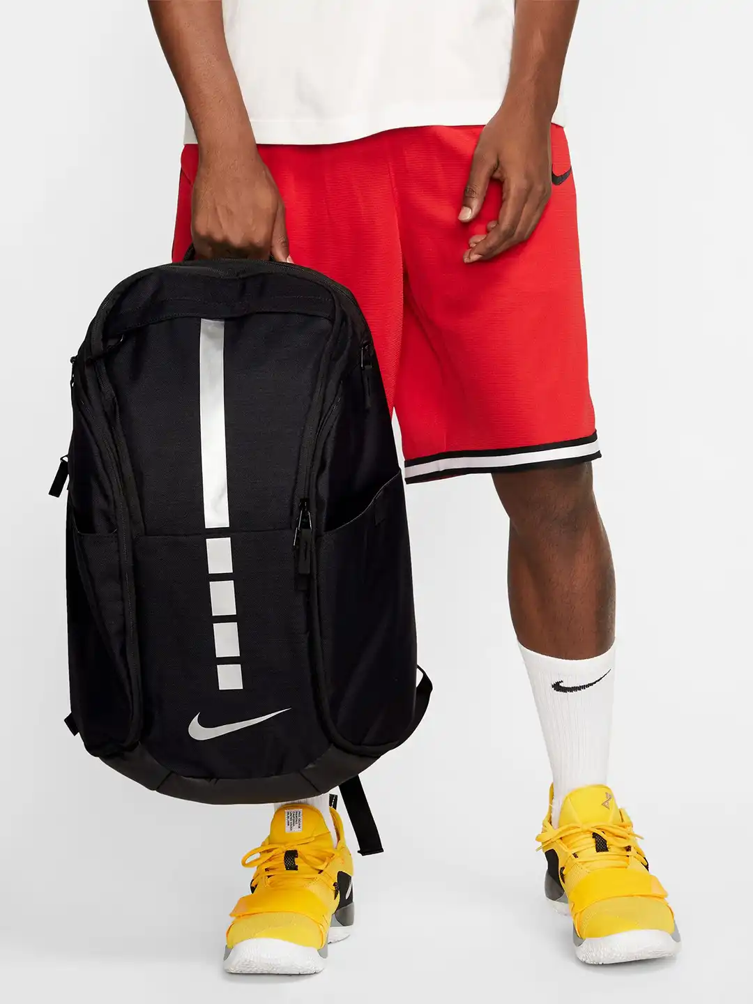 nike basketball backpack warranty Varsity Elite (32L) Adjustable straps made with Nike Air cushioning are tuned for comfort on the go. Nike Hoops Elite Pro Basketball