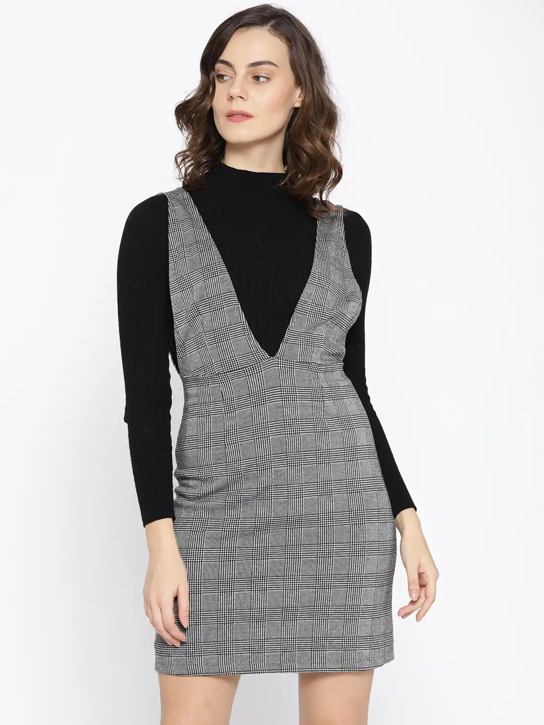 Buy Vero Moda Women Grey & Black Checked Pinafore Dress - Dresses for Women  6795813 | Myntra