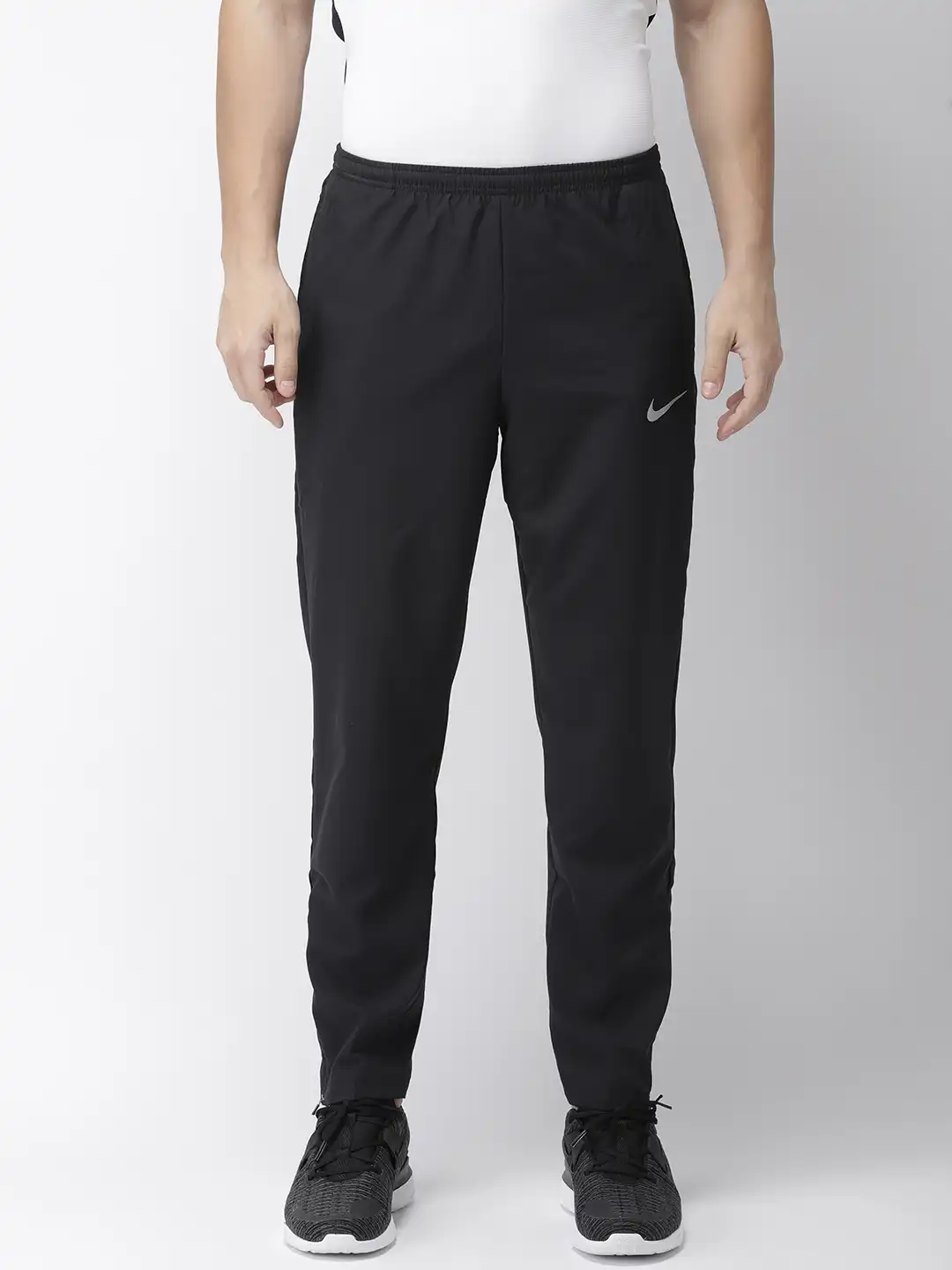 nike solid men black track pants