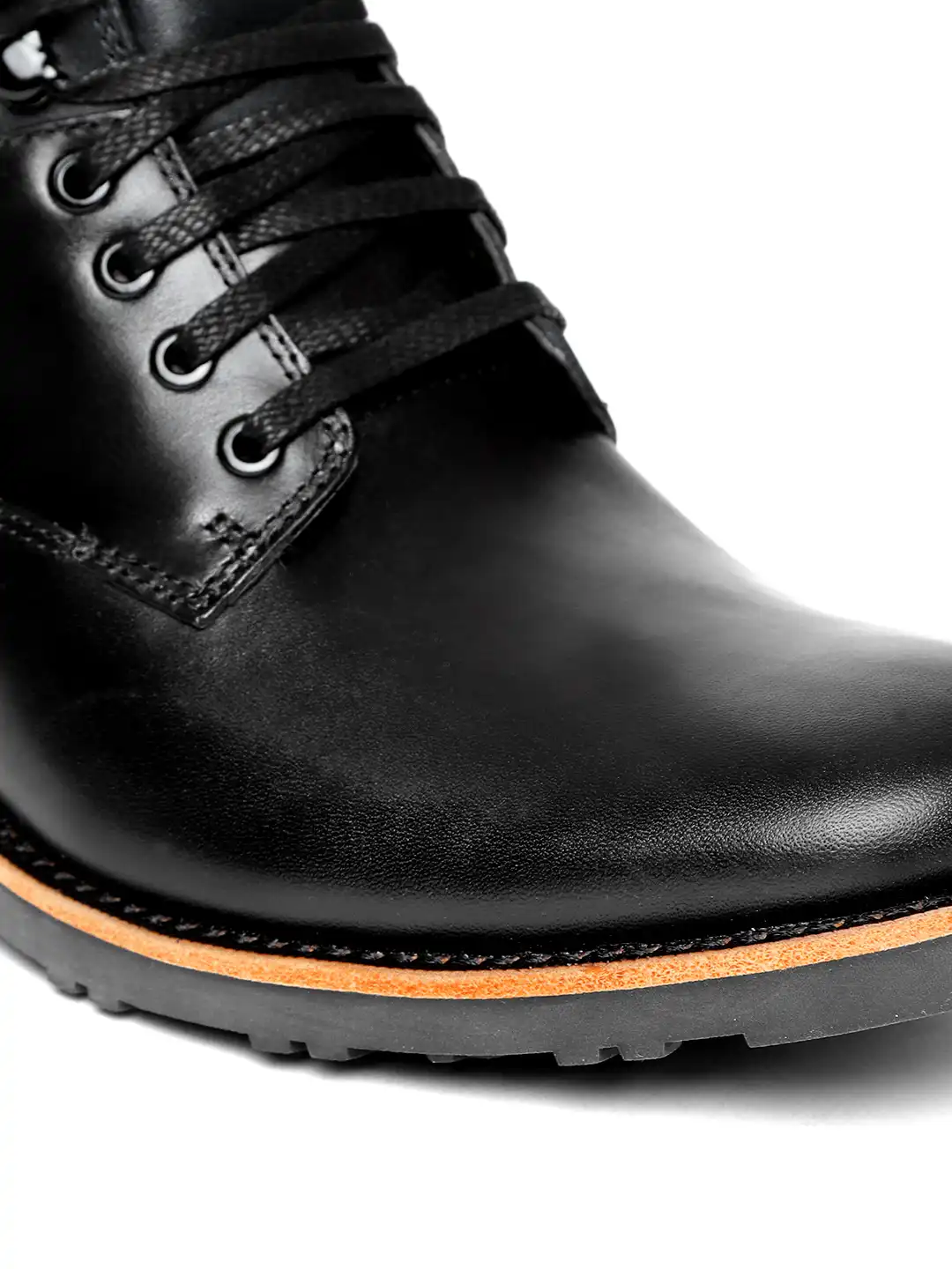 t Buy Timberland Men Black Kendrick Waterproof Chukka Boots - Boots