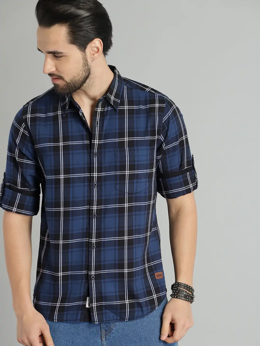 Buy The Roadster Lifestyle Co Men Navy Blue & Black Checked Casual