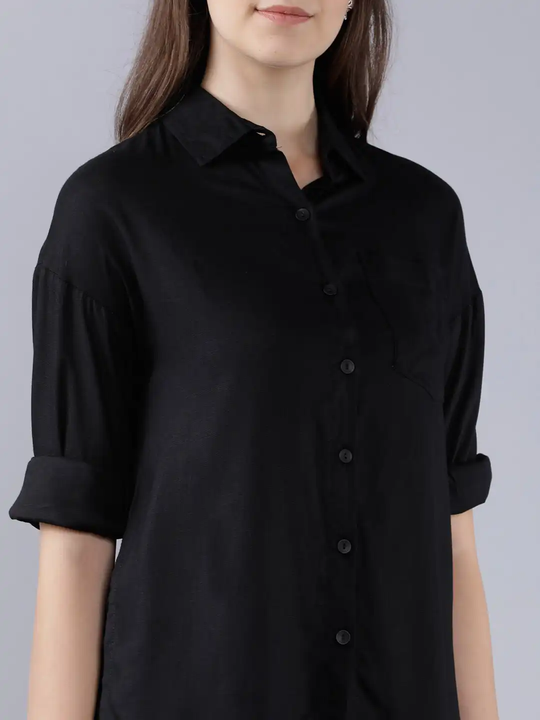 ともきち　レディース　BLK M Buy Tokyo Talkies Women Black Regular Fit Solid Casual Shirt with