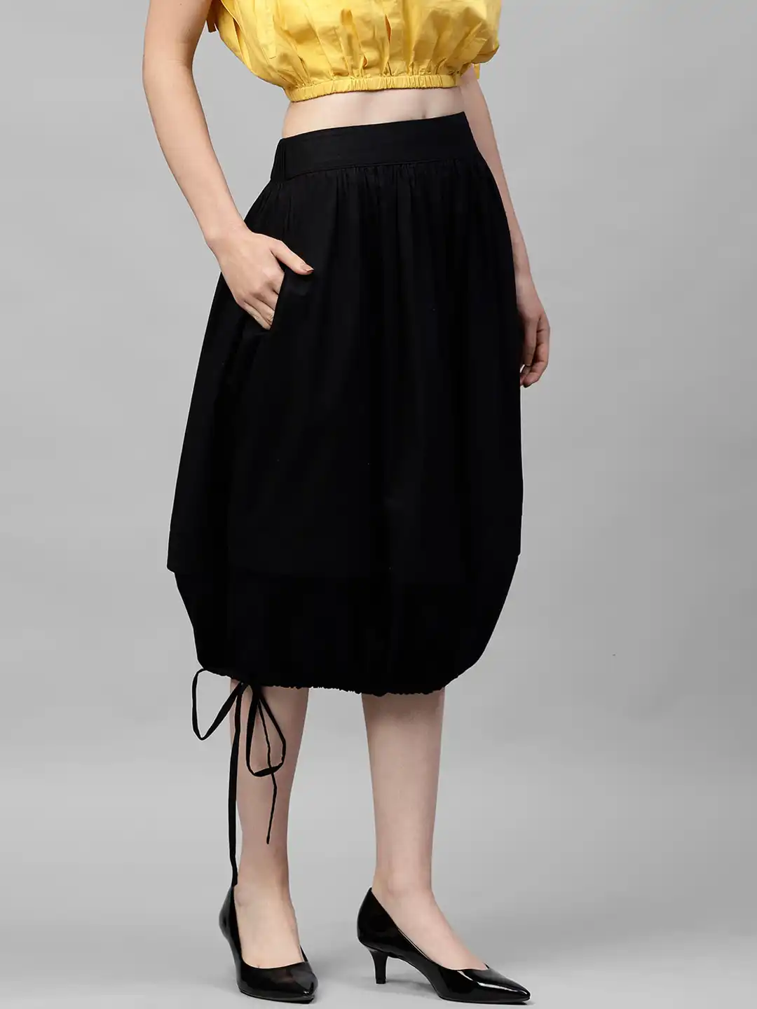 Buy Athena Women Black Solid Bubble-Fit Knee-Length Balloon Skirt