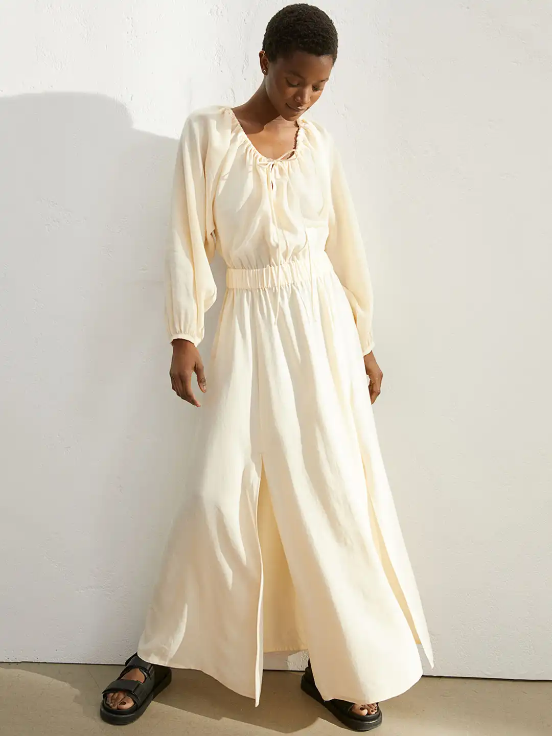 Buy H&M Women Sustainable Yellow Solid Long Lyocell-Blend Dress - Dresses for Women 13927346 | Myntra Buy H&M Women Sustainable Yellow Solid Long Lyocell-Blend Dress - Dresses for Women 13927346 | Myntra