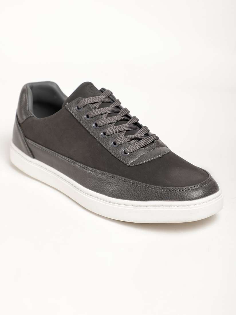 Myntra locomotive shoes sale