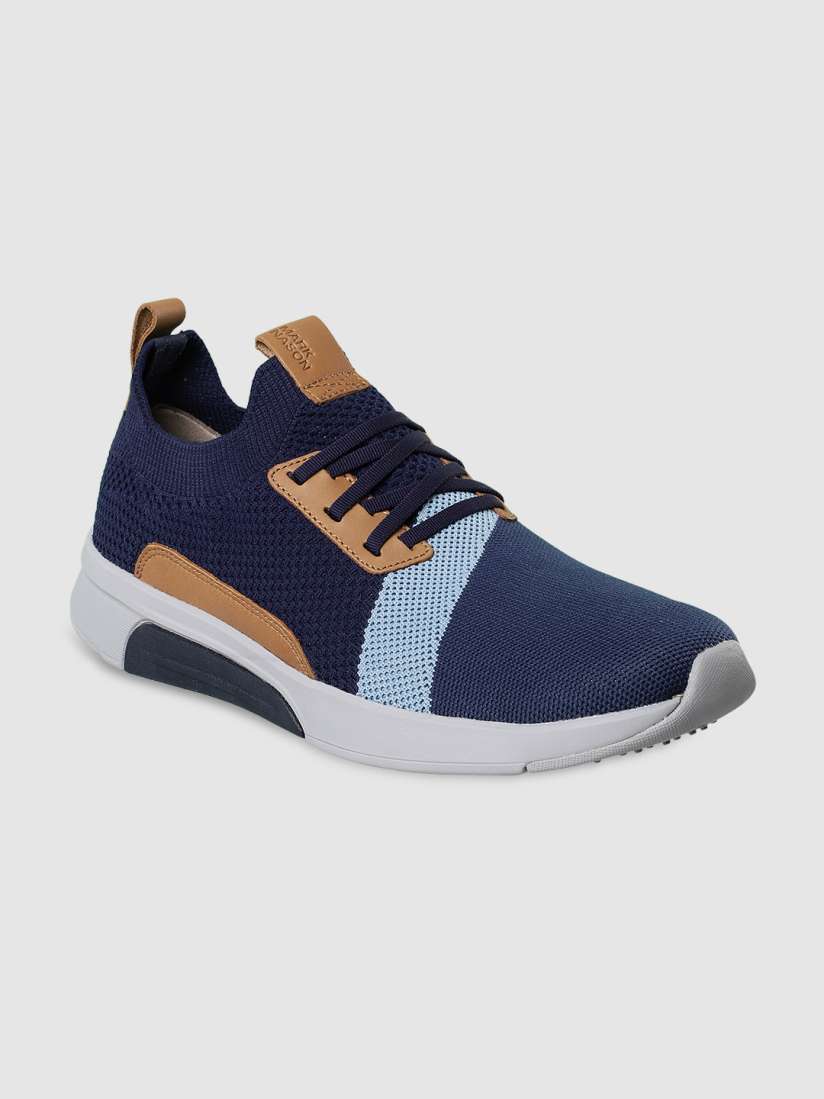 The proper sneaker online