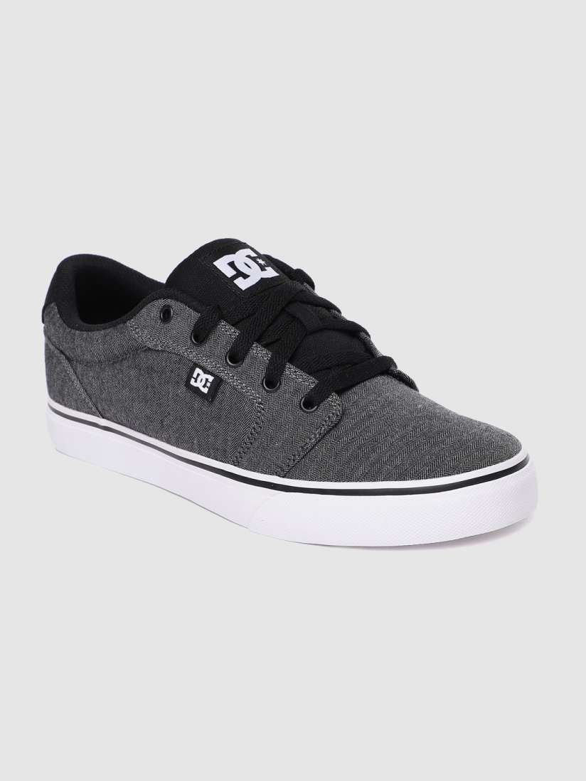 Myntra dc shoes store