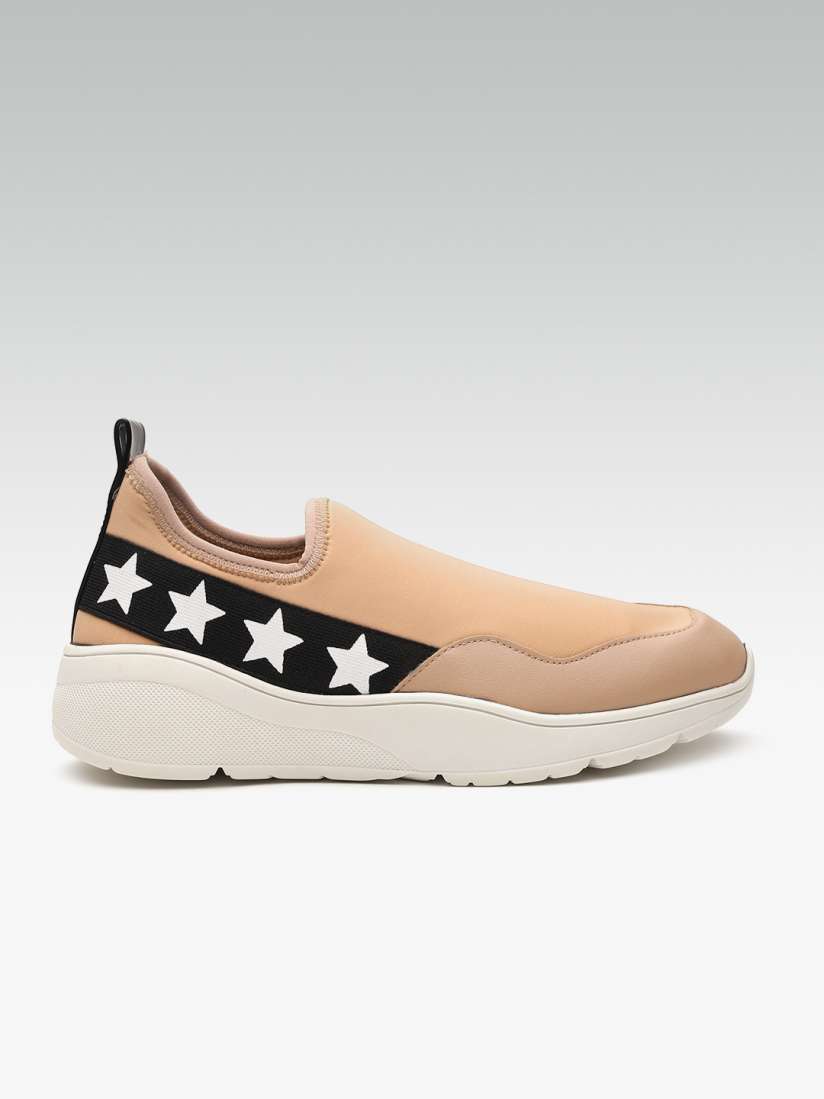 Steve madden beige slip ons discount