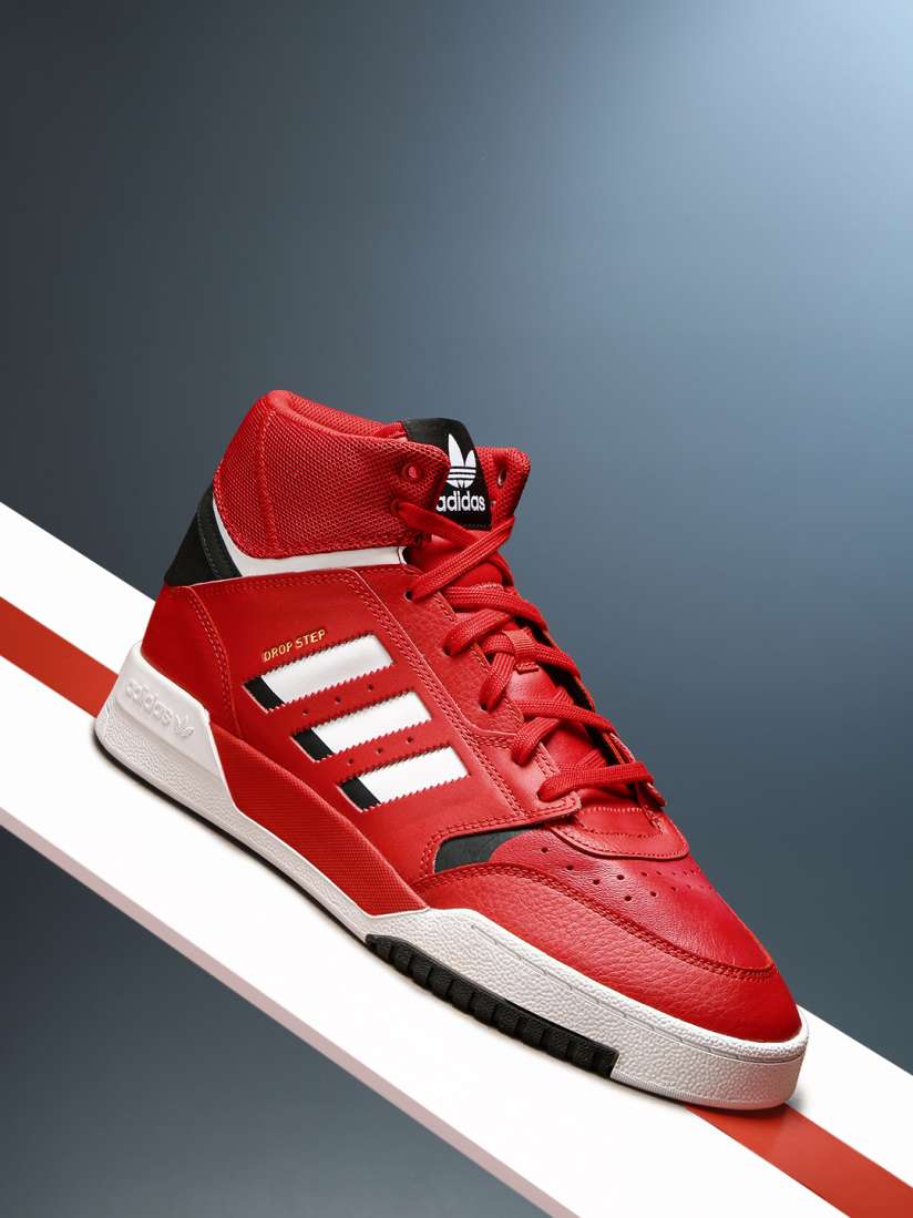 Solid red adidas discount