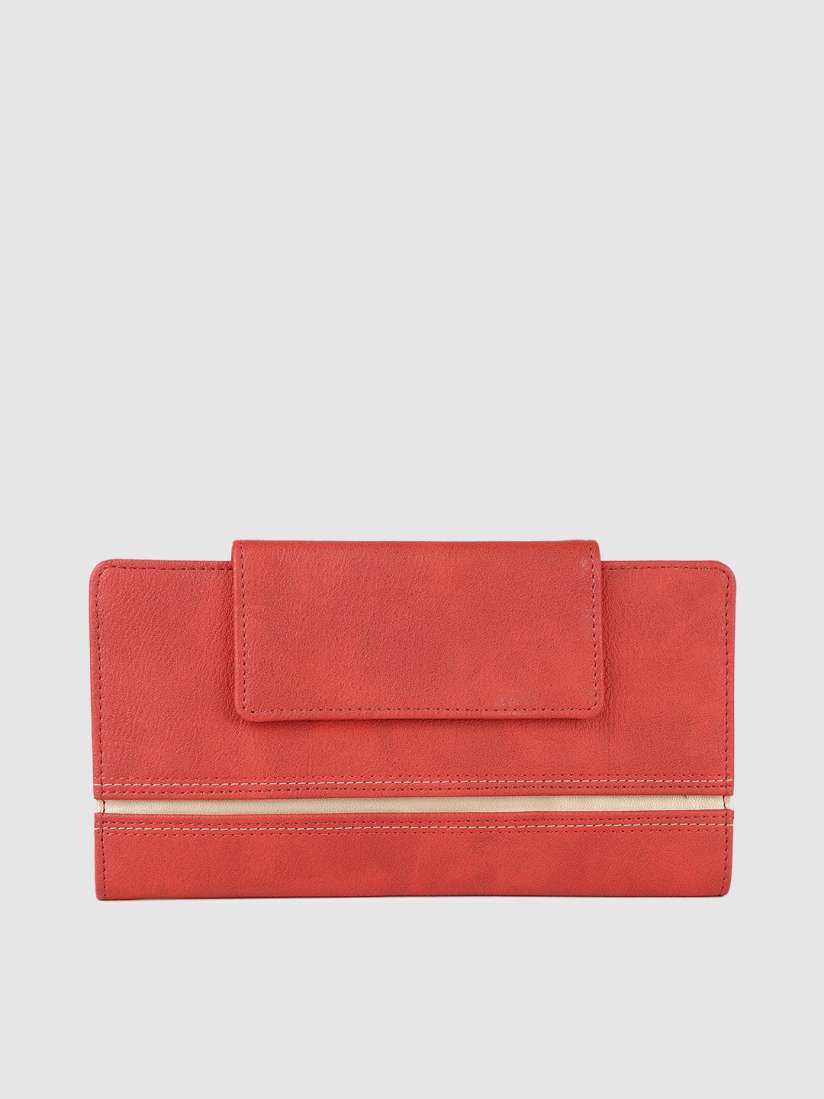 Baggit red wallet new arrivals
