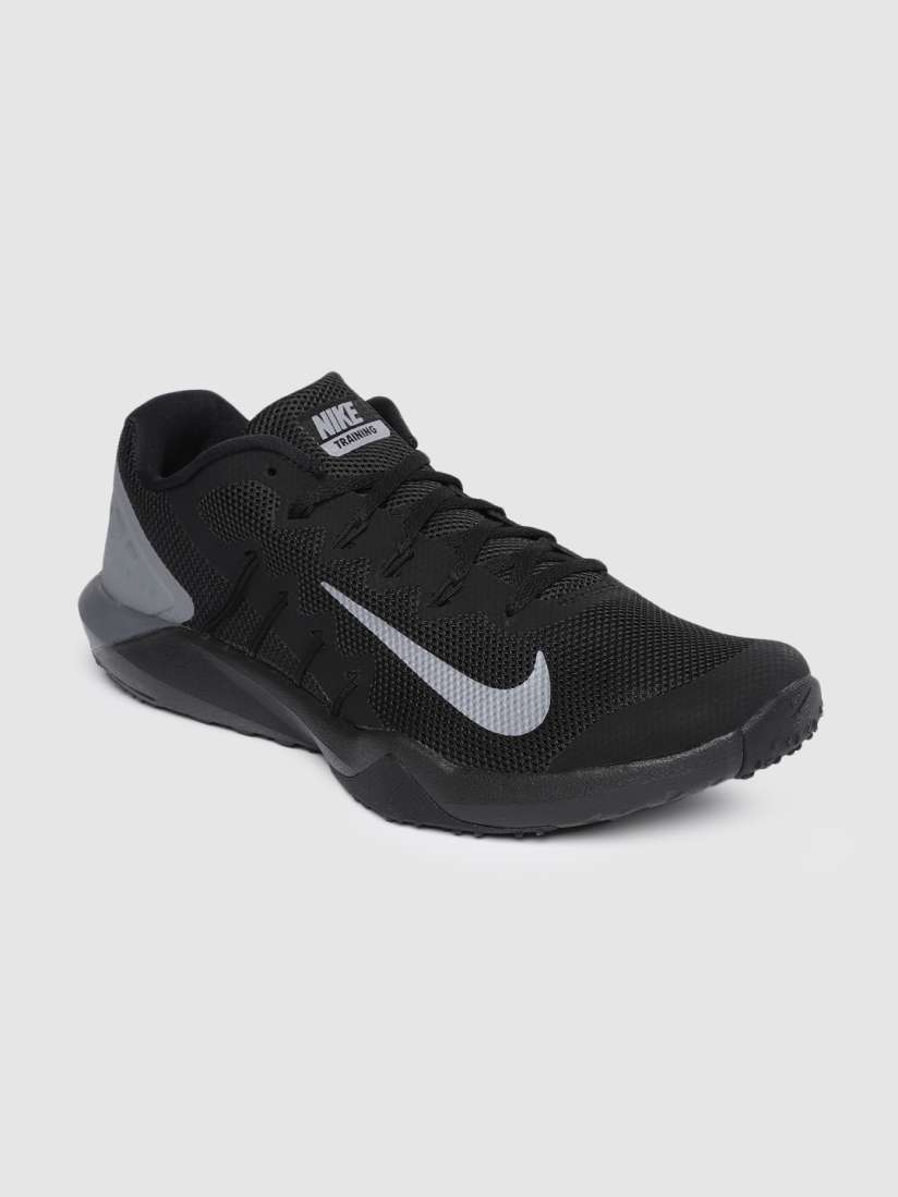 Nike men black retaliation training shoes shop