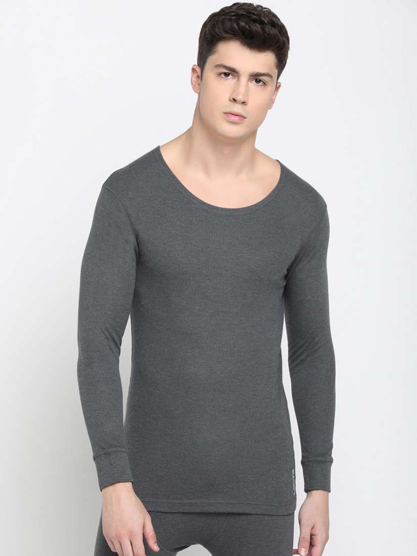 Levis thermals top