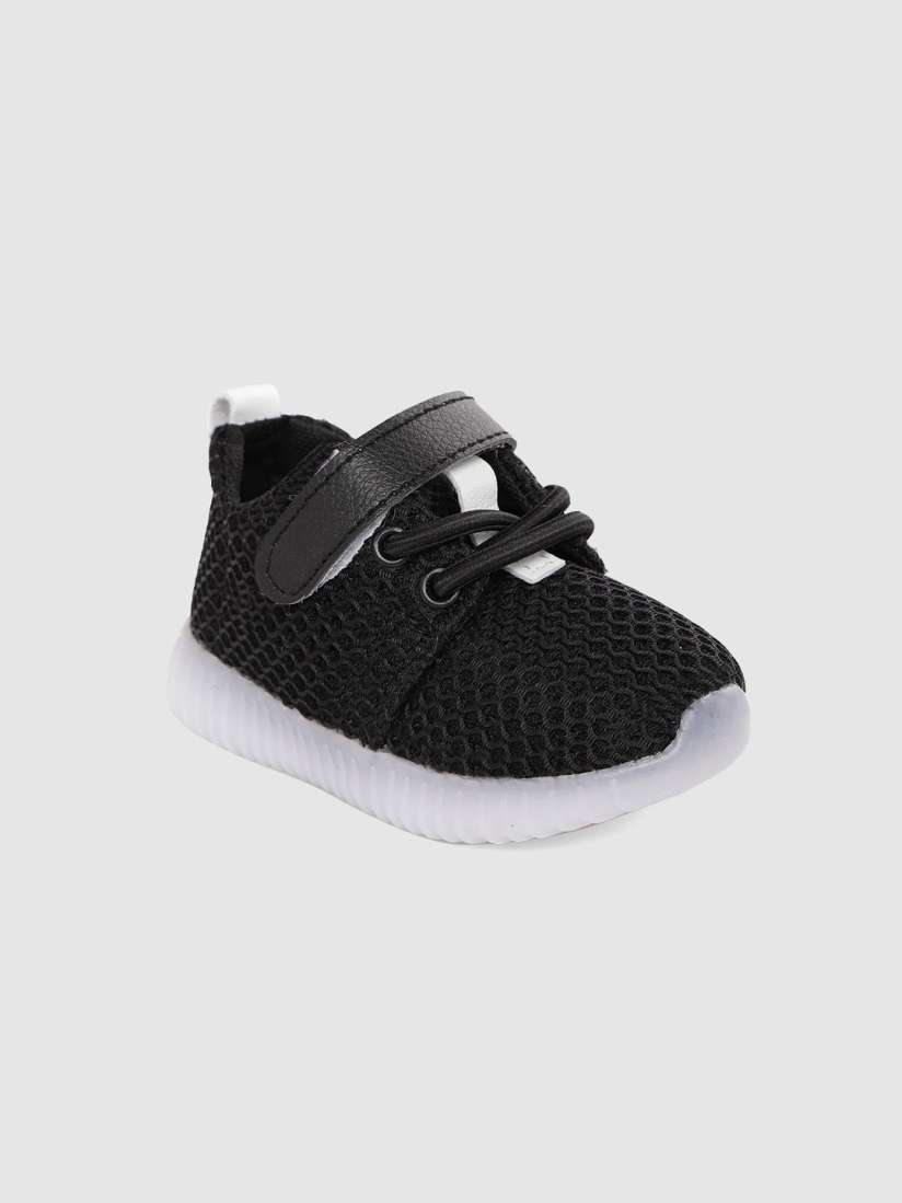 Buy Hoppipola Kids Black LED Sneakers Casual Shoes for Unisex Kids 10730466 Myntra