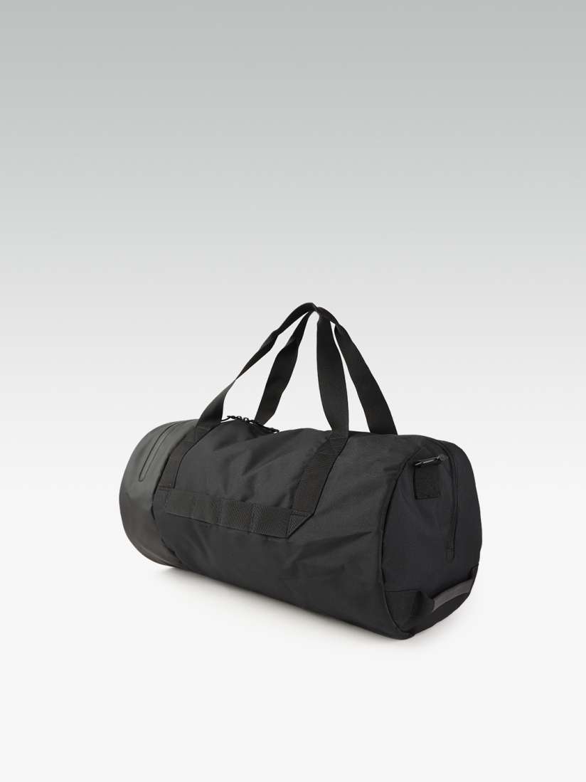 Buy UNDER ARMOUR Unisex Black Solid Sportstyle Duffel Bag Duffel Bag for Unisex 10815538 Myntra
