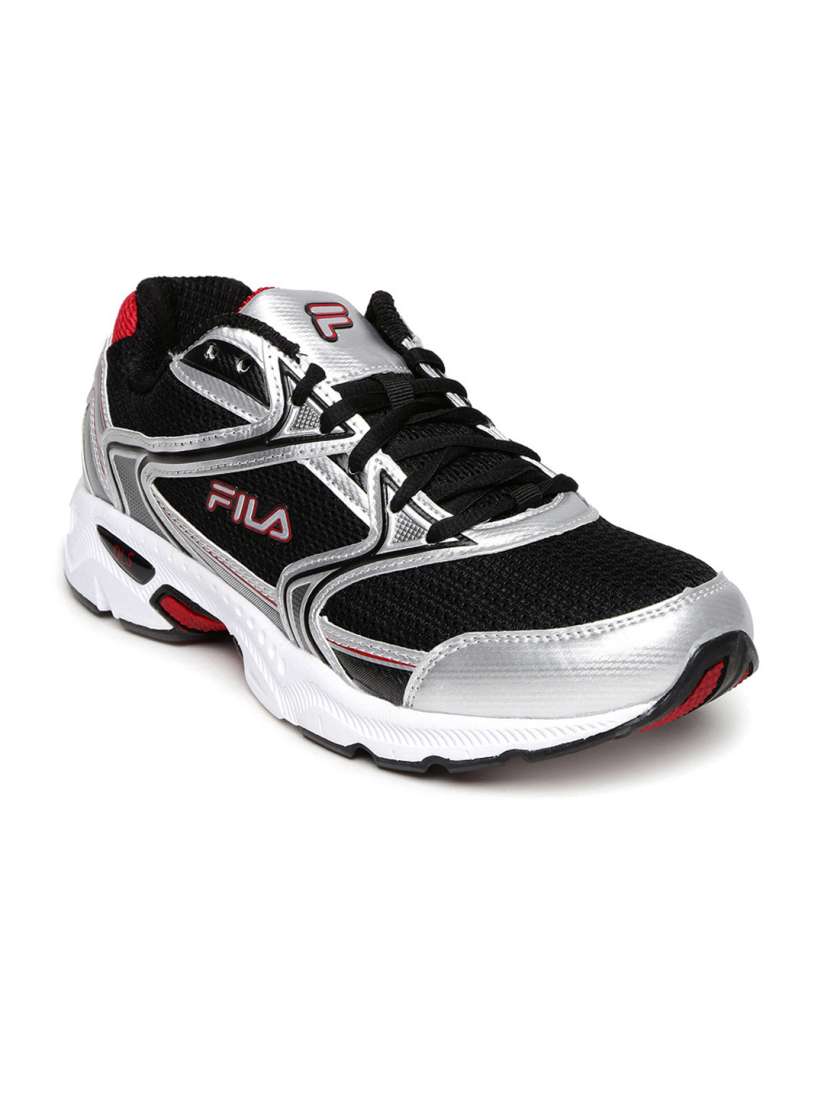 Fila sneakers myntra hot sale