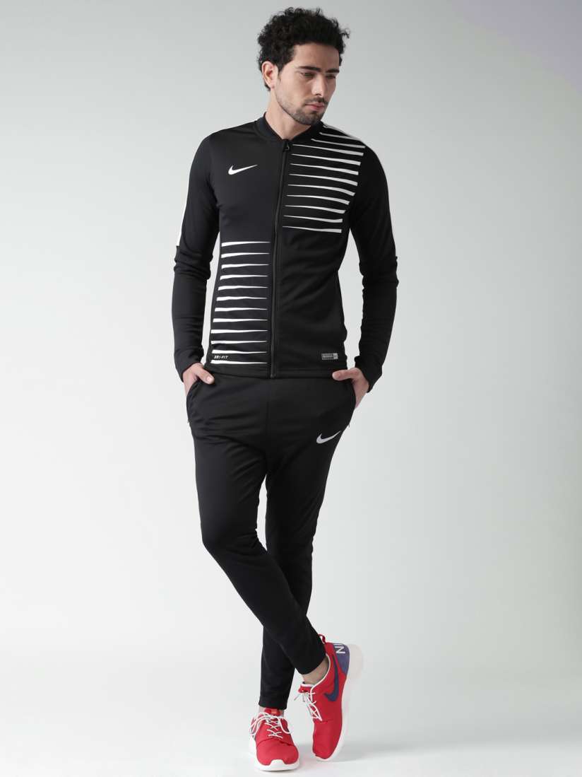 Nike mens football tracksuit clearance