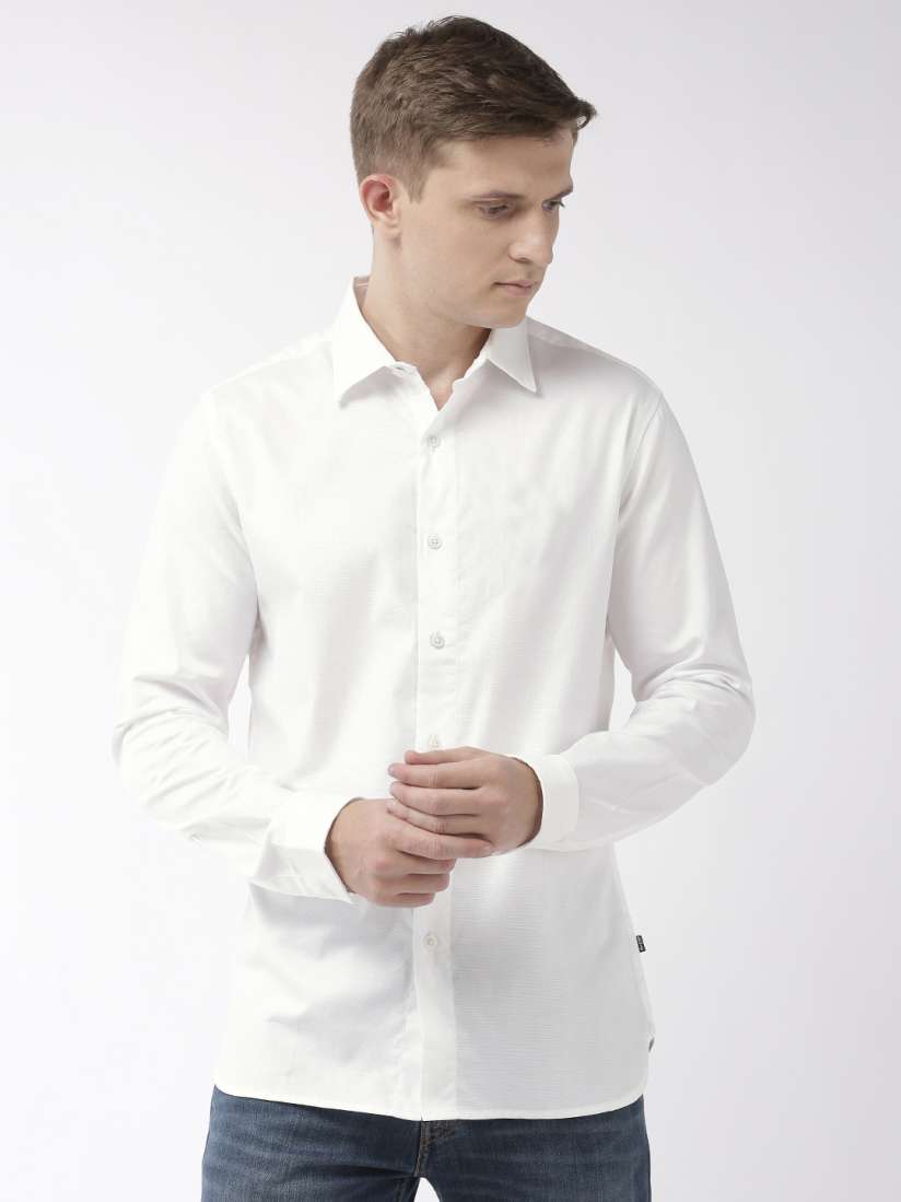 Buy Levis Redloop Men White Regular Fit Self Design Casual Shirt Shirts for Men 11166400 Myntra