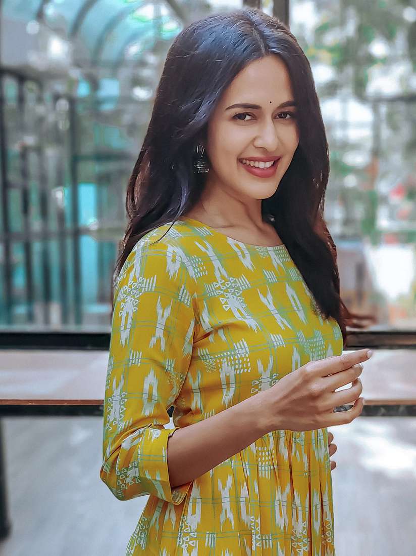 Yellow and white dress design best sale