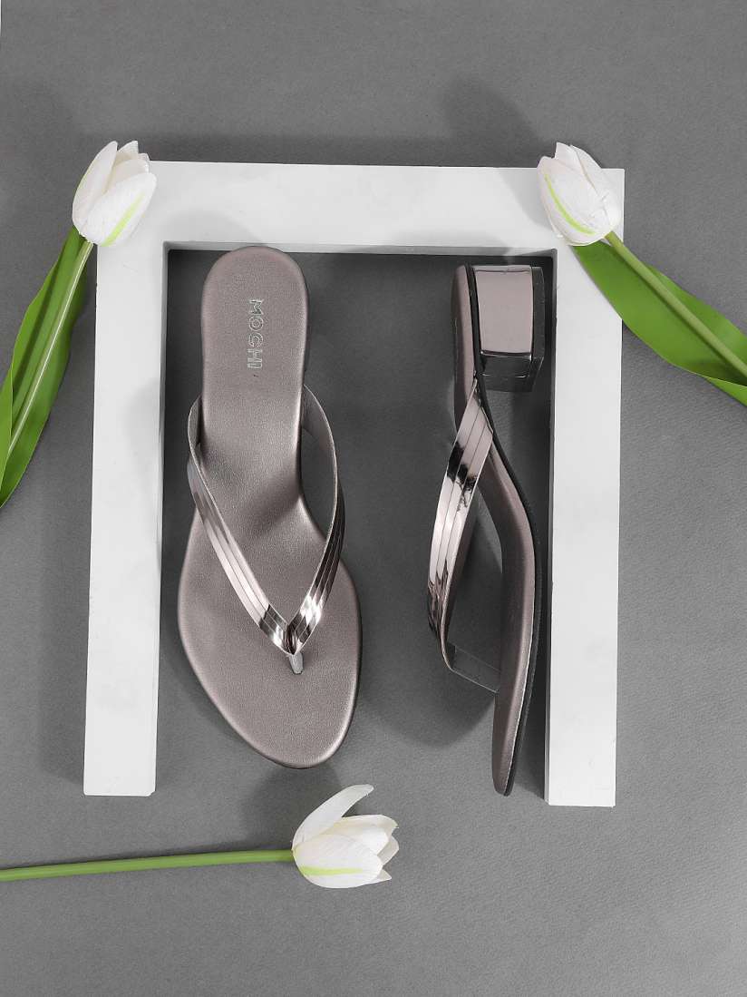 Mochi sandals myntra new arrivals