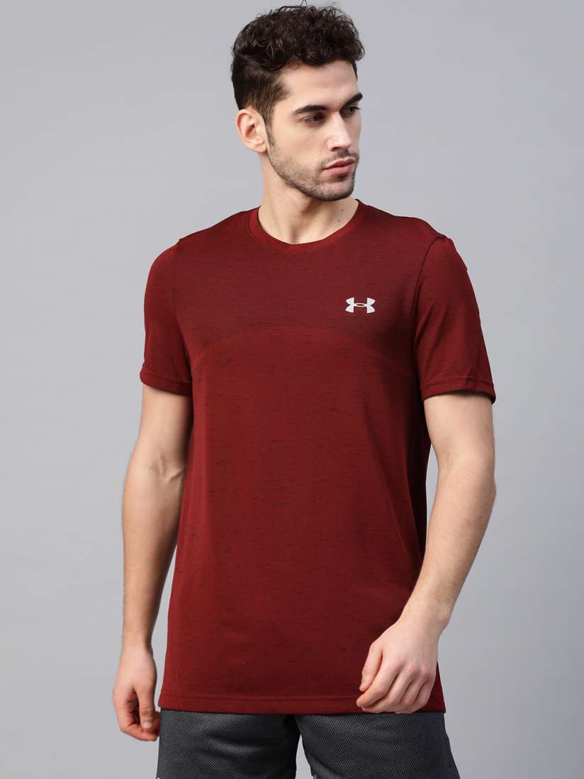 Buy UNDER ARMOUR Men Maroon Self Design Seamless Gym T shirt Tshirts for Men 11410354 Myntra