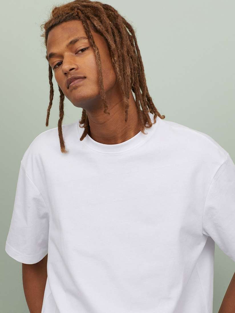 Loose fitting white tee clearance
