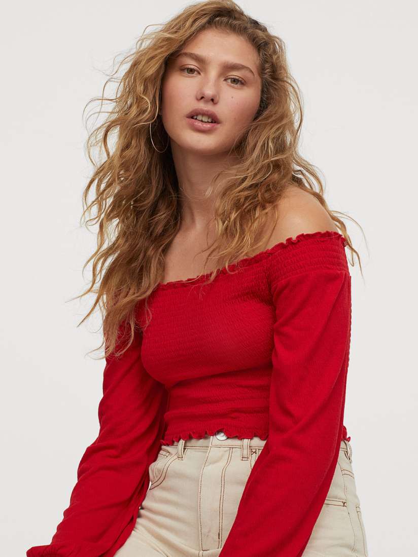 Off shoulder tops myntra best sale