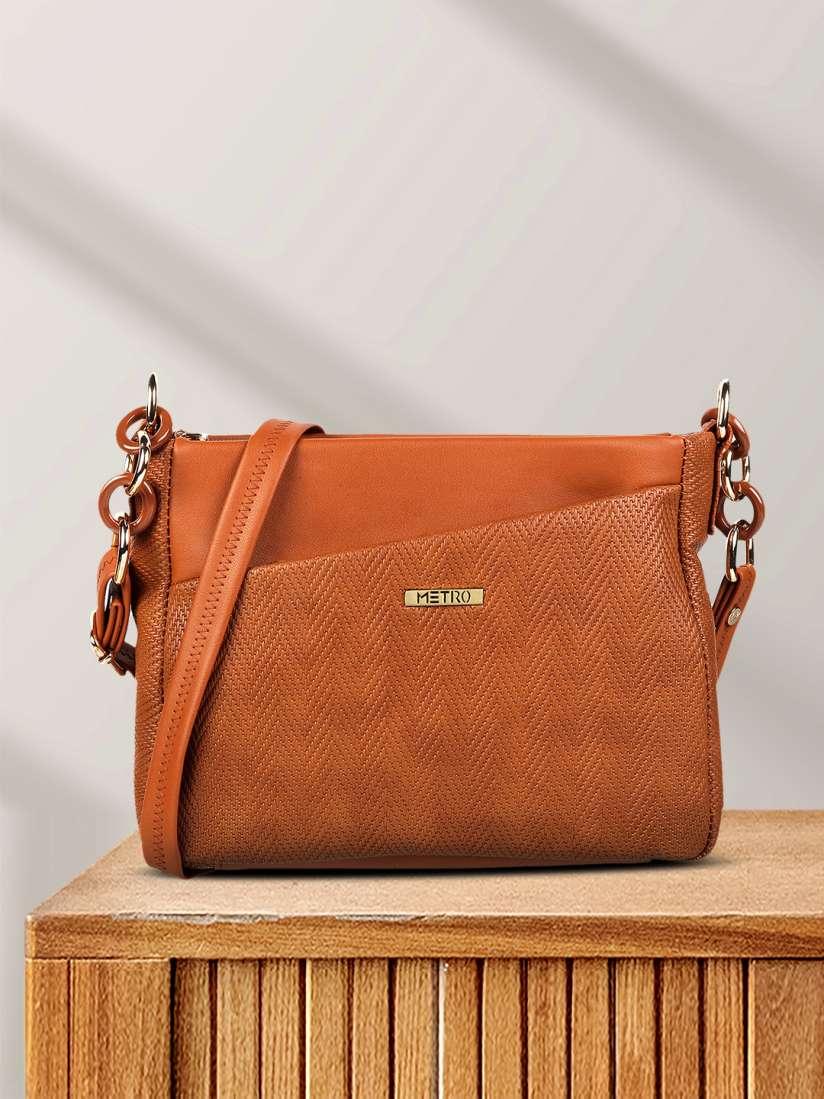 Sling bags for girl myntra on sale