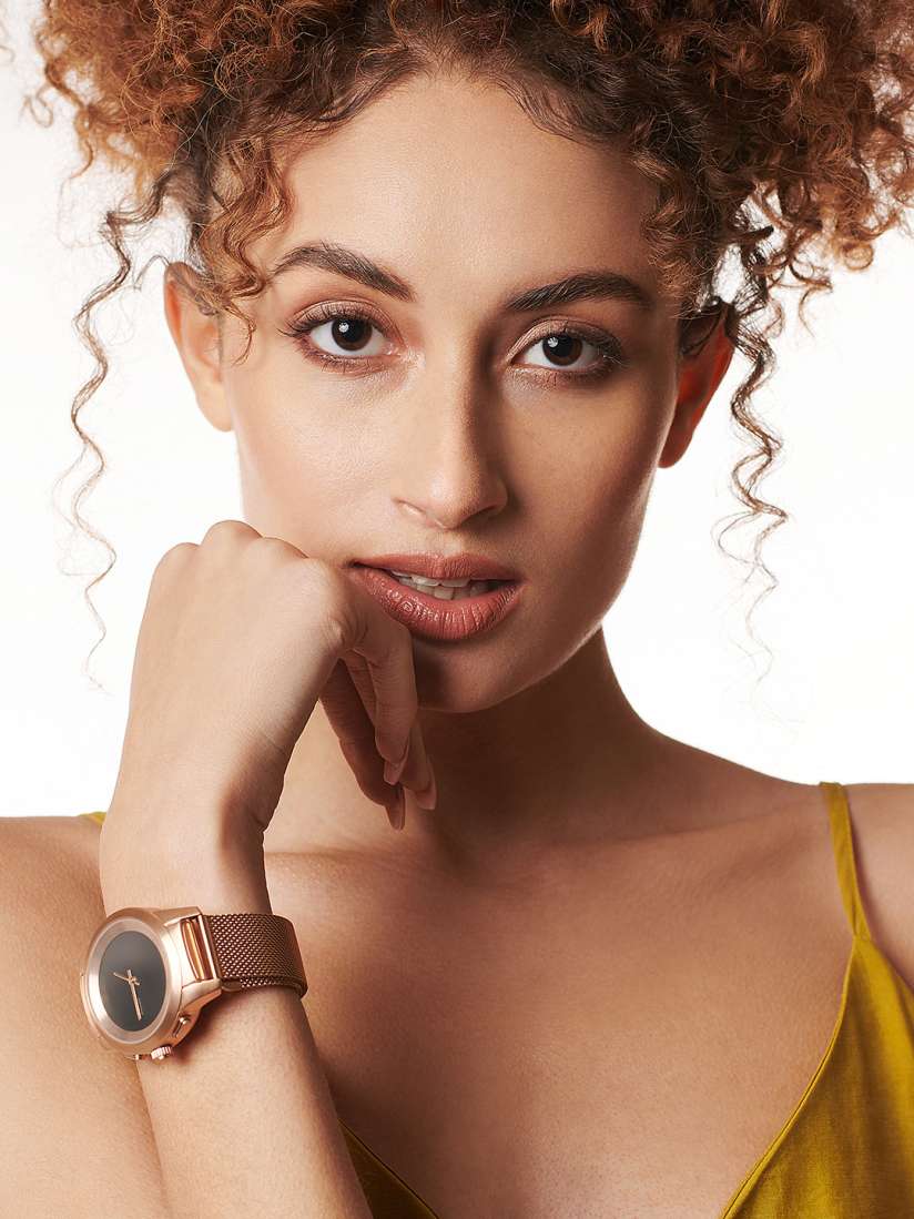Noise fit fusion hybrid smartwatch online