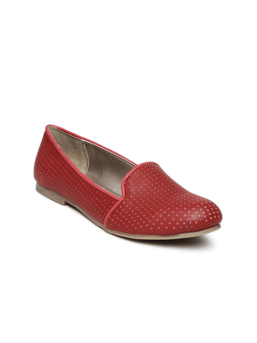 Myntra flat shoes clearance