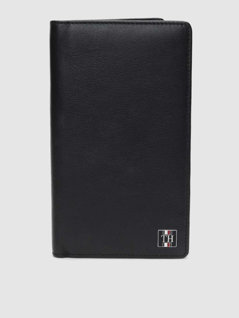 Tommy passport holder hot sale