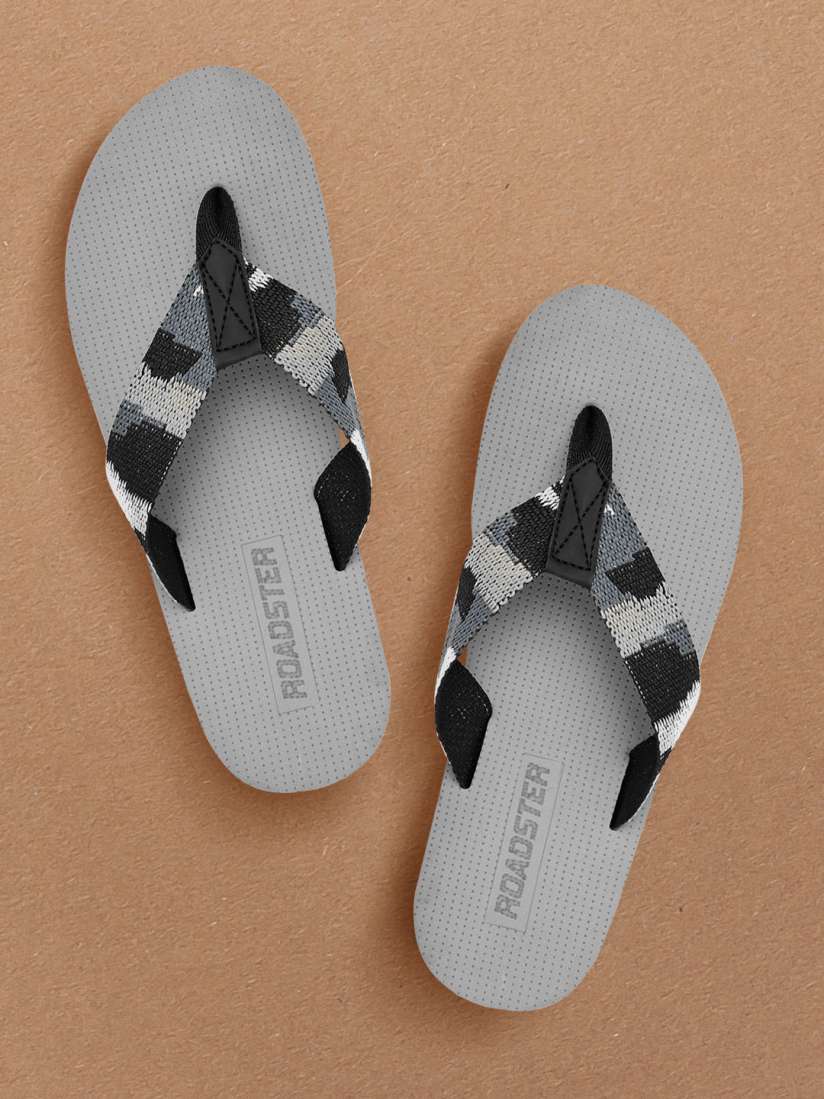 Roadster flip flops top