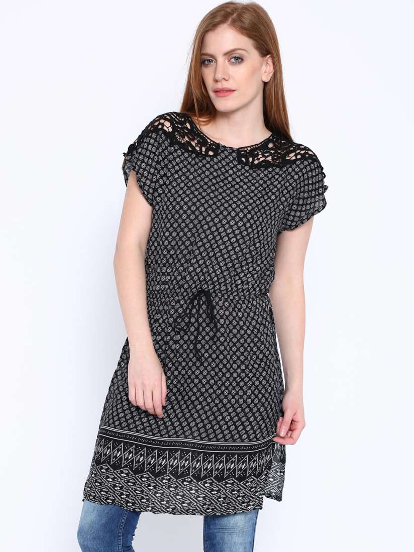 Long tops for jeans myntra deals