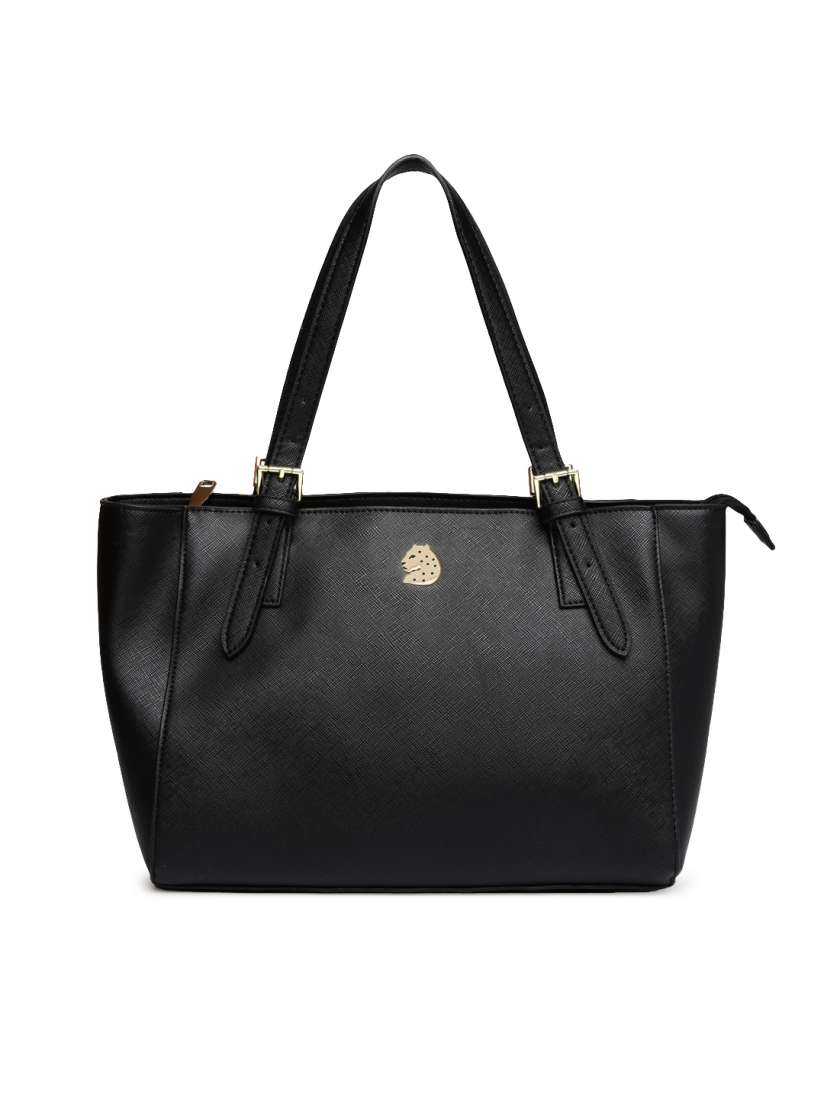 Black handbag myntra 2025