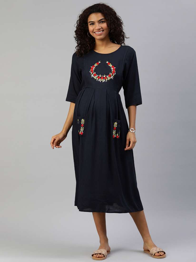 Nursing gowns myntra discount