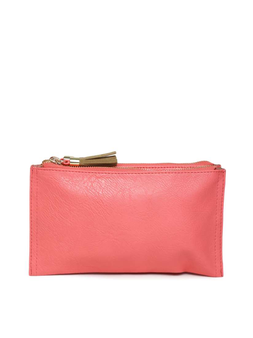 Baggit clutches top