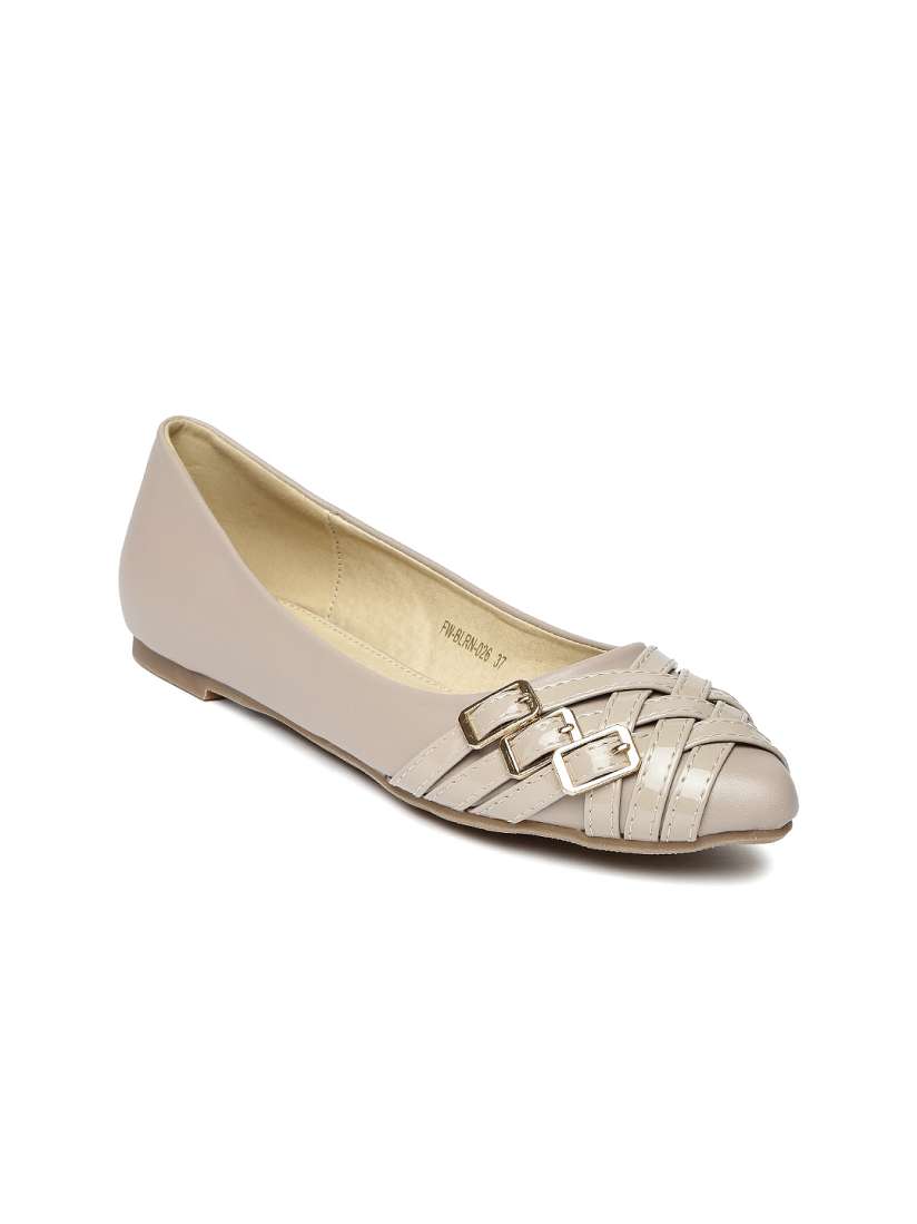 Myntra flat shoes on sale