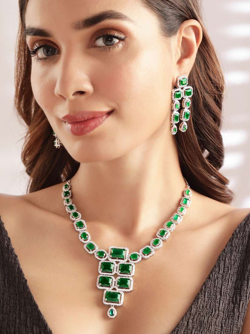 Green emerald necklace set deals